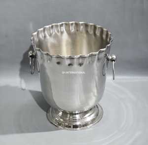 Modern Premium Glossy Stainless Steel <b>Wine</b> and Beer Cooler for Upscale Bars and Partying Beverage Tubs for Hospita - Product Image 2