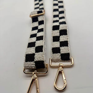 Cinturones y Correas de Guitarra Hechos a Mano con Cuentas Verdes, Longitud Personalizada con Diseño de Bordado de Semillas y Estrella, Bolso Único - Product Image 1