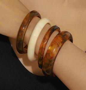 Stylish Waterproof Resin Bangles for Ladies Custom Colors Smooth Polish Lightweight Jewelry for Festival Party Wear Available - Product Image 2