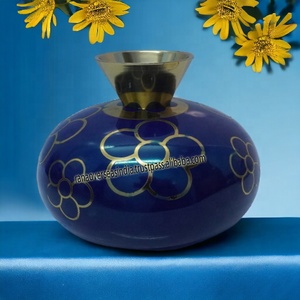 Vase à fleur en aluminium de haute qualité de Offre Spéciale dans le ton bleu pour la décoration d'événement au meilleur prix du fournisseur indien - Product Image 5