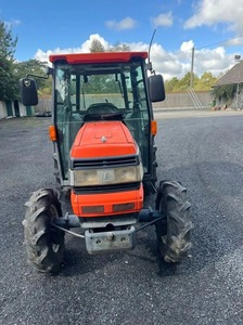 Pour tracteur agricole compact 85 CV avec boîte de vitesses et moteur - Product Image 2