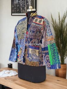 Abrigo Hippie, chaqueta reversible con diseño de retazos de seda india, chaqueta Kantha hecha a mano para mujer, chaqueta Kantha hecha a mano acolchada a mano - Product Image 5