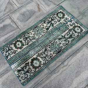 Tapis vintage 1,6 x 3,1 pieds, tapis turc, tapis en laine Ikat vert - Product Image 2