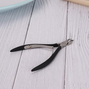 KKZ OEM Stainless Steel High Shine Black Nail Cuticle Nippers Scissors Curved Blade Manicure Nails Trimmer Wide Jaw Opening - Product Image 5