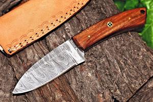 Couteau de bushcraft de chasse de camping à lame fixe en acier damas sur mesure avec manche en palissandre et couverture en cuir Support OEM - Product Image 2