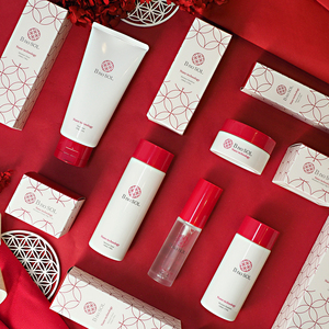 Limpiador Facial con Nanotecnología Japonesa, Textura Ligera, Hidratante y Revitalizante para Piel Sensible - Product Image 2