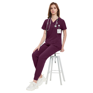 Conjunto de Uniformes Médicos Personalizados con Cuello en V, de Secado Rápido y Transpirables, para Enfermeras, Profesionales de Salones de Belleza y Hospitales - Product Image 4