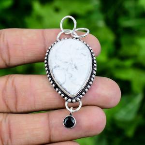 Bijoux de style bohème en argent fait à la main en argent Sterling 925 Howlite Gemstone Tendance Pendentif Bijoux pour femmes Cadeau pour elle - Product Image 3