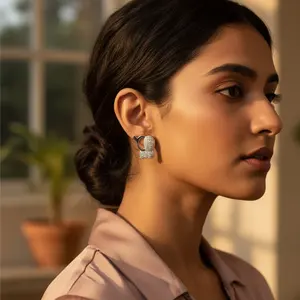 Pendientes de Botón Plateados de Moda para Mujer, Diseño Geométrico de Bola, Delicados para Uso Diario, de Latón Dorado y Cobre, para Fiestas, Religiosos, con Perlas y Diamantes - Product Image 1