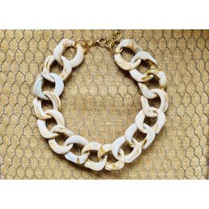 Résine grosse chaîne collier surdimensionné acrylique audacieux déclaration bijoux mode collier léger élégant fait à la main bijoux femmes - Product Image 3