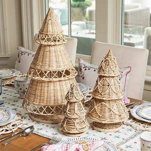 Nouvelle figurine d'arbre de Noël faite à la main, fournisseur vietnamien OEM ODM, rotin naturel, décoratif, rustique, écologique, ornement de vacances - Product Image 3