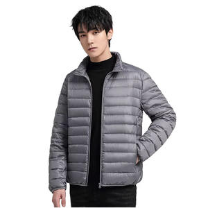 Elegante chaqueta bomber acolchada negra para hombre-Eleva tu armario El estilo clásico se encuentra con la comodidad moderna - Product Image 1