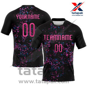 Uniforme de Fútbol Personalizado con Arte Abstracto Sublimado, Negro, Rosa, Azul Claro, 100% Poliéster, Secado Rápido, Ligero - Product Image 1