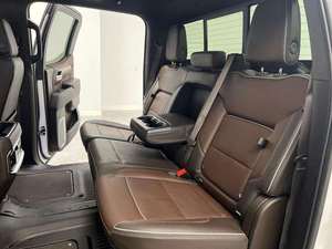 LIMPIO 2024 G M C Sie RRA 1500 Denali Crew Cab 4WD - Product Image 2