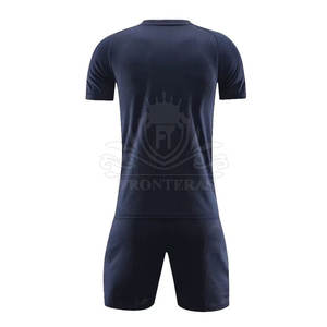 Vente directe d'usine uniforme de football fabriqué au Pakistan vêtements de sport uniforme de football pour hommes fabriqué au Pakistan - Product Image 2