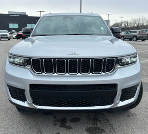 2025 Jeep Grand Cherokee L Laredo X 4X4 personalizable con soporte OEM - Product Image 1