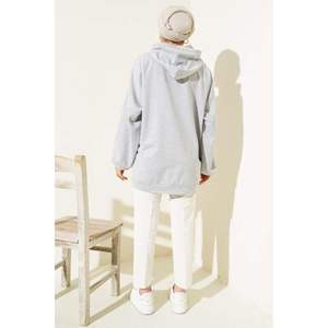 Sudadera con capucha de gran tamaño para mujer en gris Cómodo y elegante - Product Image 3