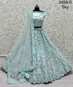 Nuevo Lehenga Choli Exclusivo Estilo Novia, Semi-Cosido con Bordado de Red, Lentejuelas y Bordado Dori para Bodas - Product Image 4