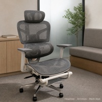 Chaise de bureau en maille à dossier haut avec appui-tête, accoudoirs, repose-pieds et base à roulettes pour le lieu de travail et la salle de réunion