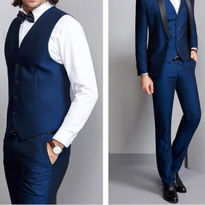 Meilleur long manteau pour homme avec fermeture à boutons brodés et design long, adapté aux tenues de mariage - Product Image 4