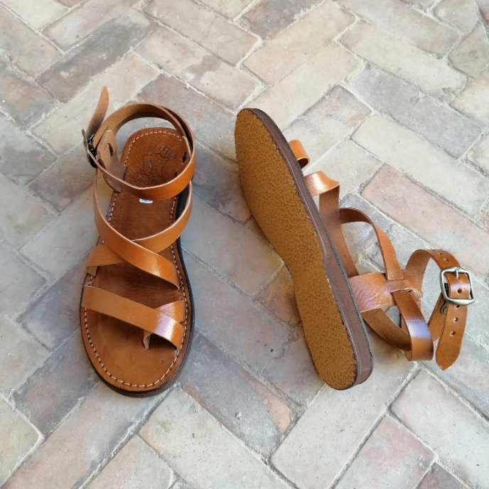 สีน้ำตาล