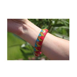 Bracelets en bois de haute qualité faits à la main pour filles et femmes pour les tenues de fête et les bracelets élégants utilisés quotidiennement - Product Image 6
