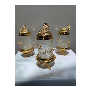 Kuşlu Lux Crystal Jar Set Botellas y tarros de almacenamiento acentuados en oro - Product Image 1