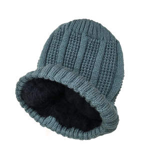 Nouvelle arrivée 100% bonne qualité meilleur prix bonnet pour l'hiver haut produit à la mode personnalisé Jacquard bonnets casquette jacquard - Product Image 1