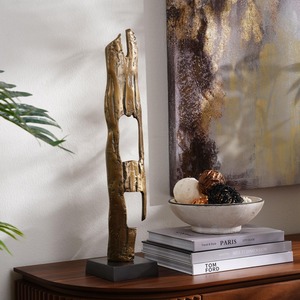 Sculpture de visage en métal doré de qualité supérieure Design abstrait Pièce de déclaration de haute qualité pour des intérieurs sophistiqués - Product Image 2