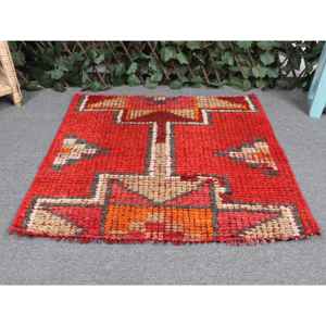 พรมวินเทจขนาด 2.4x2.4 ฟุต พรมตุรกีขนาดเล็ก พรมขนสัตว์สีแดงลายปะติด - Product Image 4