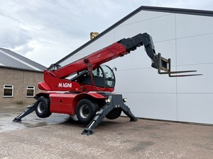 Chargeur télescopique multifonction Magni AA001 pour travaux de construction et agriculture, robuste, 4x4, diesel, avec accessoire de chariot élévateur 75 mm - Product Image 2