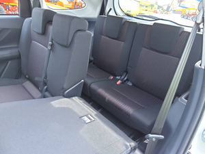 M5 Hatchback Usado Verificado, 1.5 L Gasolina, Automático, 7 Plazas, Versión Tropical, Volante a la Izquierda, Tapicería de Tela Oscura R18 - Product Image 6