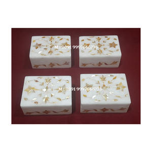 Boîtes à bijoux en marbre blanc pur et finition super brillante avec incrustation de fleurs en nacre dorée pour la décoration de la maison - Product Image 1