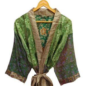Peignoir de nuit en soie sari recyclée taille libre Robe longue, Kimono sari indien vintage en soie recyclée imprimé floral, - Product Image 1
