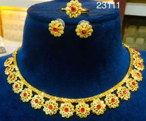 Conjunto de collar y pendientes de oro elegante de 24 quilates, diseño intrincado en forma de pera Vintage para boda y fiesta, joyería de cobre - Product Image 1