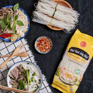 เส้นหมี่แห้งส่งออกจำนวนมาก คุณภาพสูง เส้นหมี่สด บรรจุภัณฑ์แบบถุง 400 กรัม ข้าว 85% น้ำสะอาด 15% รับผลิตแบบ OEM/ODM - Product Image 1