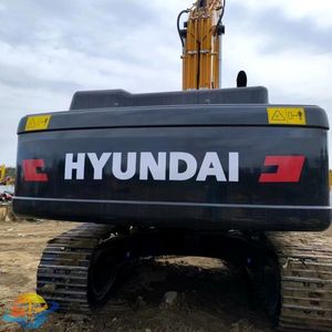 Puissante excavatrice Hyundai R305-9T d'occasion à prix avantageux - Product Image 2