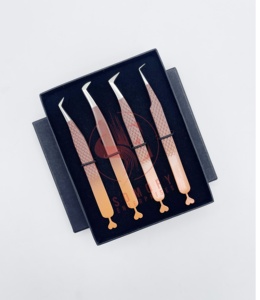 Pinzas de Extensión de Pestañas de Acero Inoxidable con Diseño de Corazón en la Parte Inferior, Agarre de Diamante y Punta Suave, Marca Somofy Enterprises - Product Image 4