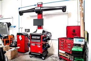 Machine d'alignement de roues 3D pour atelier automobile avec un poids maximal de roue de 100 kg et une garantie de 2 ans - Product Image 4