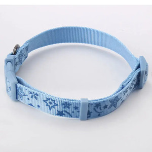 2023 meilleure qualité Nylon sangle collier de chien Breakaway caractéristique motif imprimé Polyester matériel plume forte laisse pour animaux de compagnie - Product Image 3