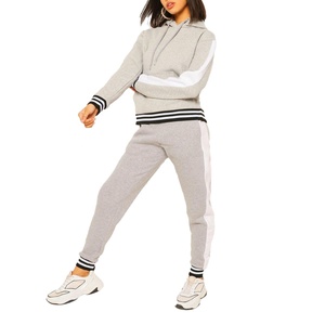 ชุดวอร์มผู้หญิงแบบสองชิ้น,ชุดวอร์มเสื้อฮู้ดและกางเกงวิ่งจ๊อกกิ้งสีพื้นสำหรับฤดูใบไม้ร่วงชุดกางเกงจ็อกเกอร์ - Product Image 1