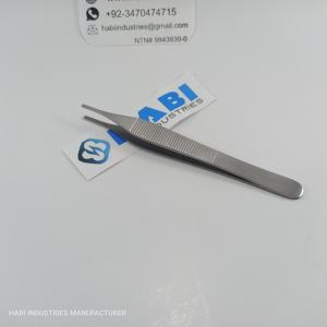 Les pinces à tissu Adson sont des instruments polyvalents utilisés dans une variété de spécialités chirurgicales - Product Image 2