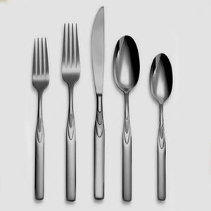 Elegant Gold Flatware Set of 4 in Stainless Steel with Engraved Design Perfect Luxurious Cutlery Sets for Wedding and Dining - Product Image 4