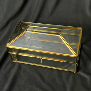 Caja de pañuelos de lujo de diseño nórdico personalizada, cristal transparente con servilletero enmarcado de Metal dorado, decoración de lujo personalizable para el hogar - Product Image 4