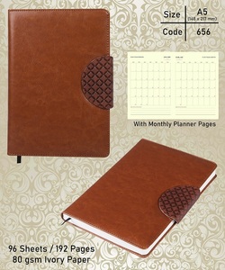 Journal intime avec couverture en cuir A5 NB de qualité supérieure avec gaufrage à rayures pour l'assurance éducation et les agences de voyages disponibles - Product Image 2