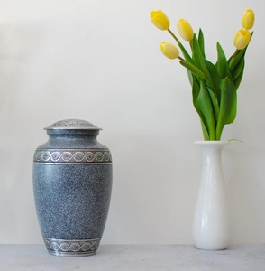 Premium Indian Supplier Offers Handmade Metal Urns Custom Vases for <b>Memorial</b> <b>Keepsake</b> of Ashes - Product Image 2