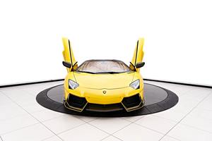 2018 pour Lamborghini Aventador LP700-4 certifié propre et assez utilisé jaune Turbo automatique/AWD lumière intérieur pneus 8L coupé - Product Image 4