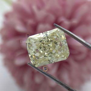 Bijoux en diamants américains de 1ct à 10ct Diamants CZ uniques taille radiante avec effet émeraude et glace pilée Couleur rare - Product Image 2