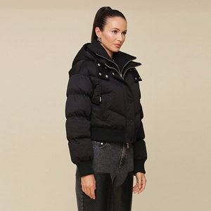 Chaqueta Corta Acolchada Negra para Mujer, con Capucha, Abrigo de Invierno Cálido, Estilo Urbano, Aislante, Cortavientos, Transpirable e Informal - Product Image 2