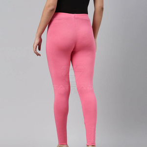 Leggings de yoga pour femmes les plus vendus - Couleur unie - Taille haute - Séchage rapide - Respirant - Spandex/Nylon - Fabriqué au Pakistan - Product Image 4